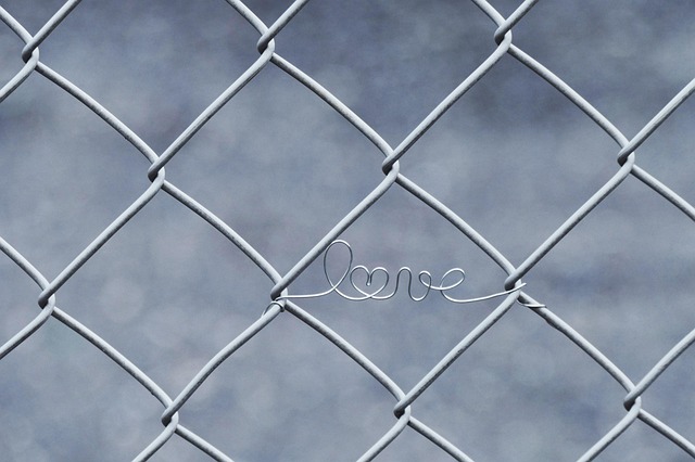 Mesh Banners Outperform Traditional Banners Outdoors