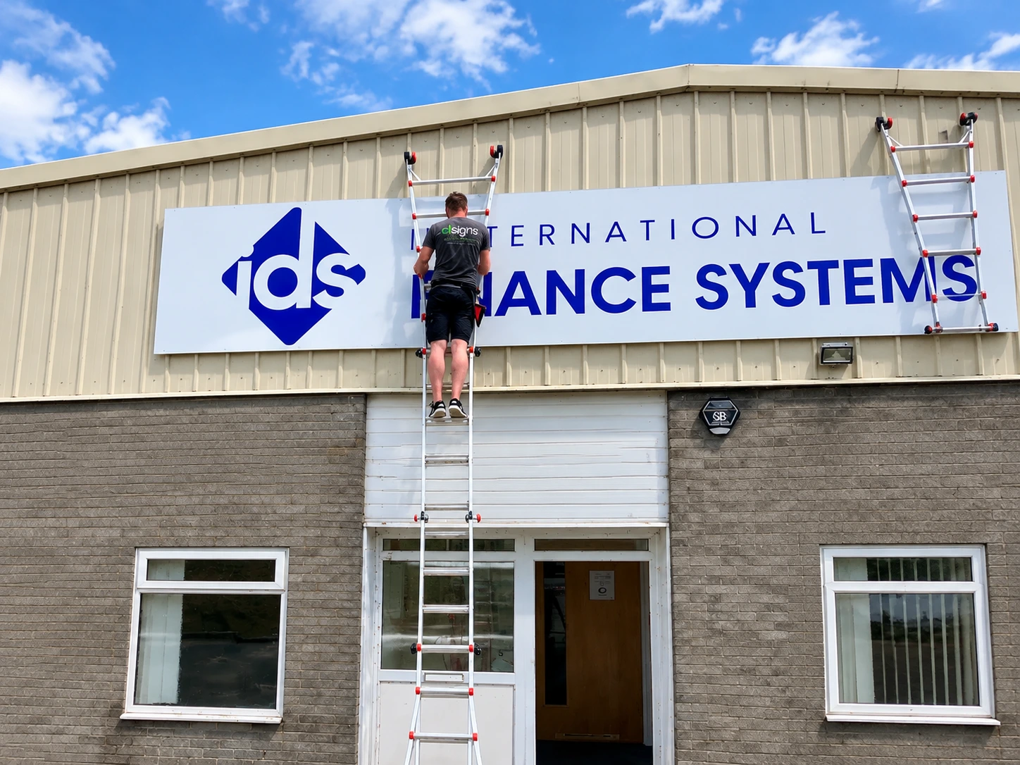 Sign Installation & Banner Installation Services UK